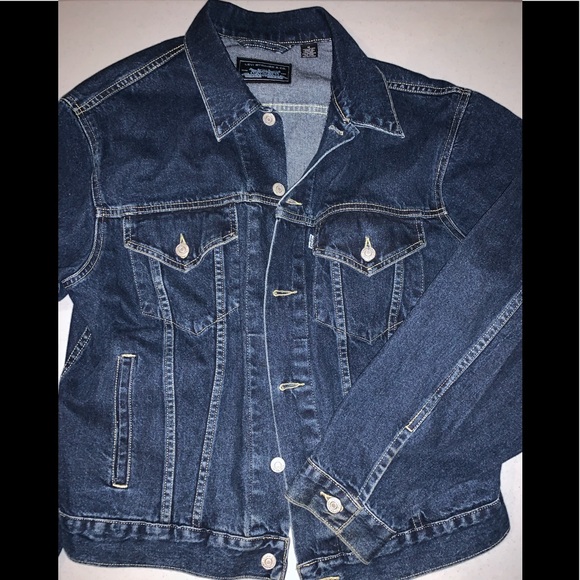 Levi Denim Jean Jacket size M